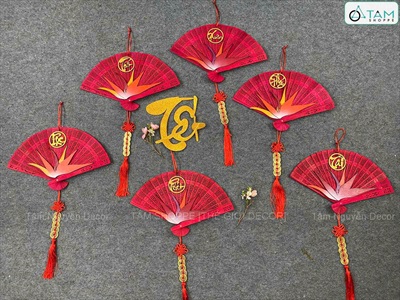 Quạt đỏ hoa Thiên Điểu treo trang trí Tết [Đa dạng chữ - Quạt gỗ] QUAT-08